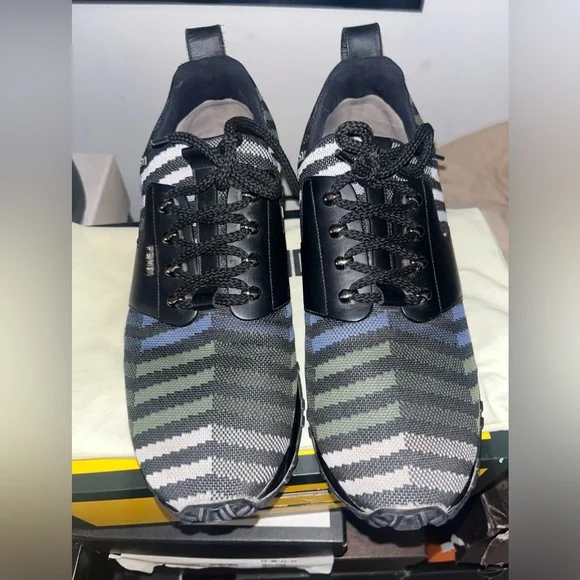 Fendi Striped Low Top Fabric Runner Sneakers